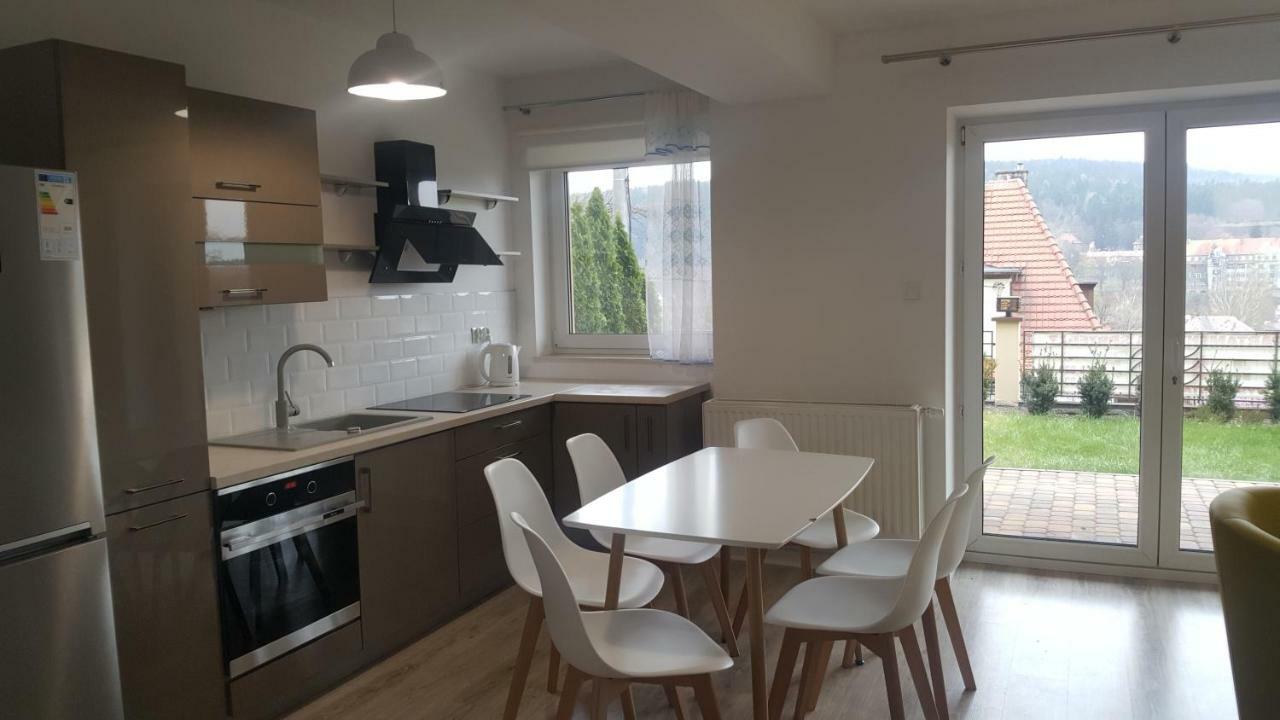 Apartament Z Widokiem-Blizej Zdroju Polanica-Zdrój Eksteriør billede