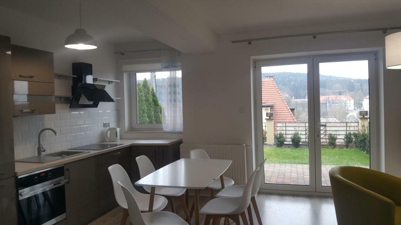 Apartament Z Widokiem-Blizej Zdroju Polanica-Zdrój Eksteriør billede